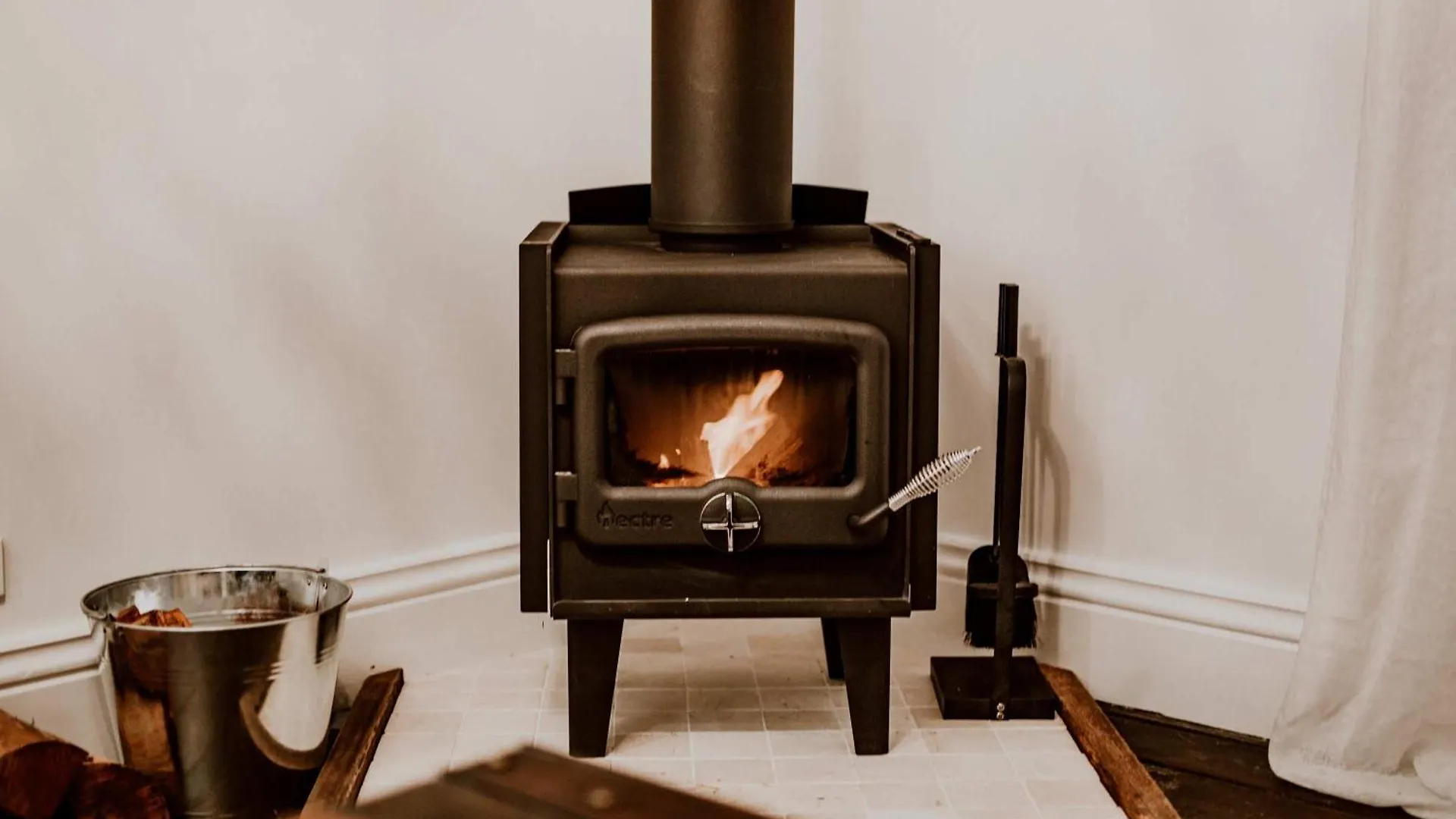 Semesterbostad The Postman'S Cottage - Hinterland Luxury Montville